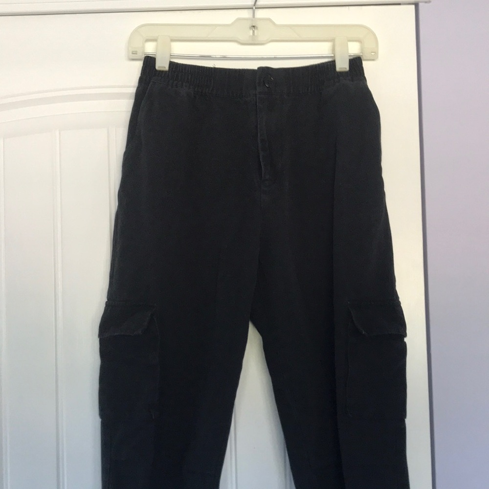 Black pocket jeans
